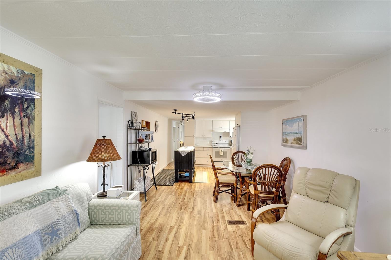 MOBILE ESTATES - Residential