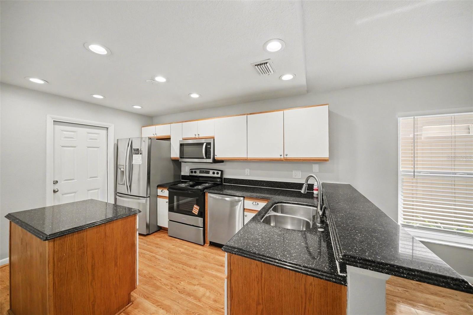 CAMDEN OAKS REP - Residential