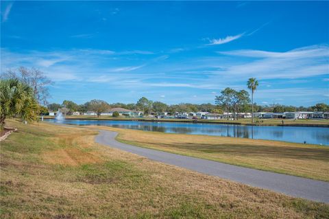 A home in LAKELAND