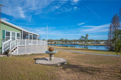 A home in LAKELAND