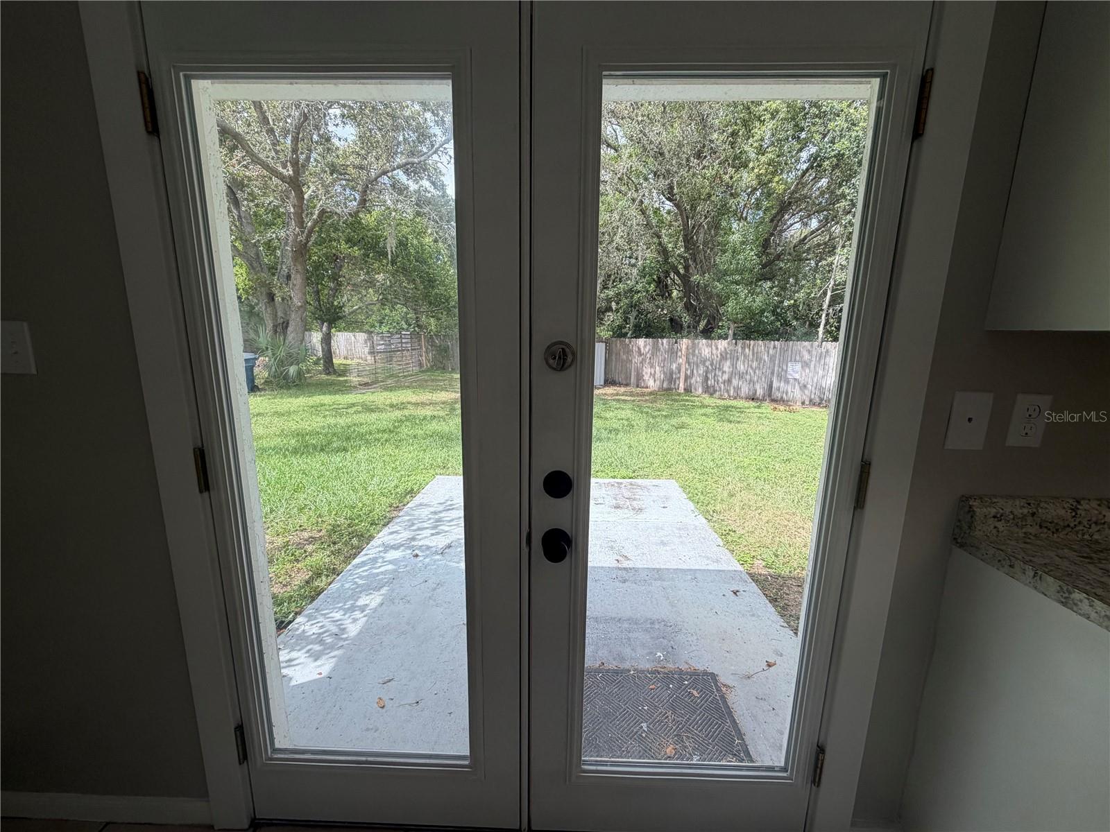 TAVARES CRYSTAL SUB - Residential Lease