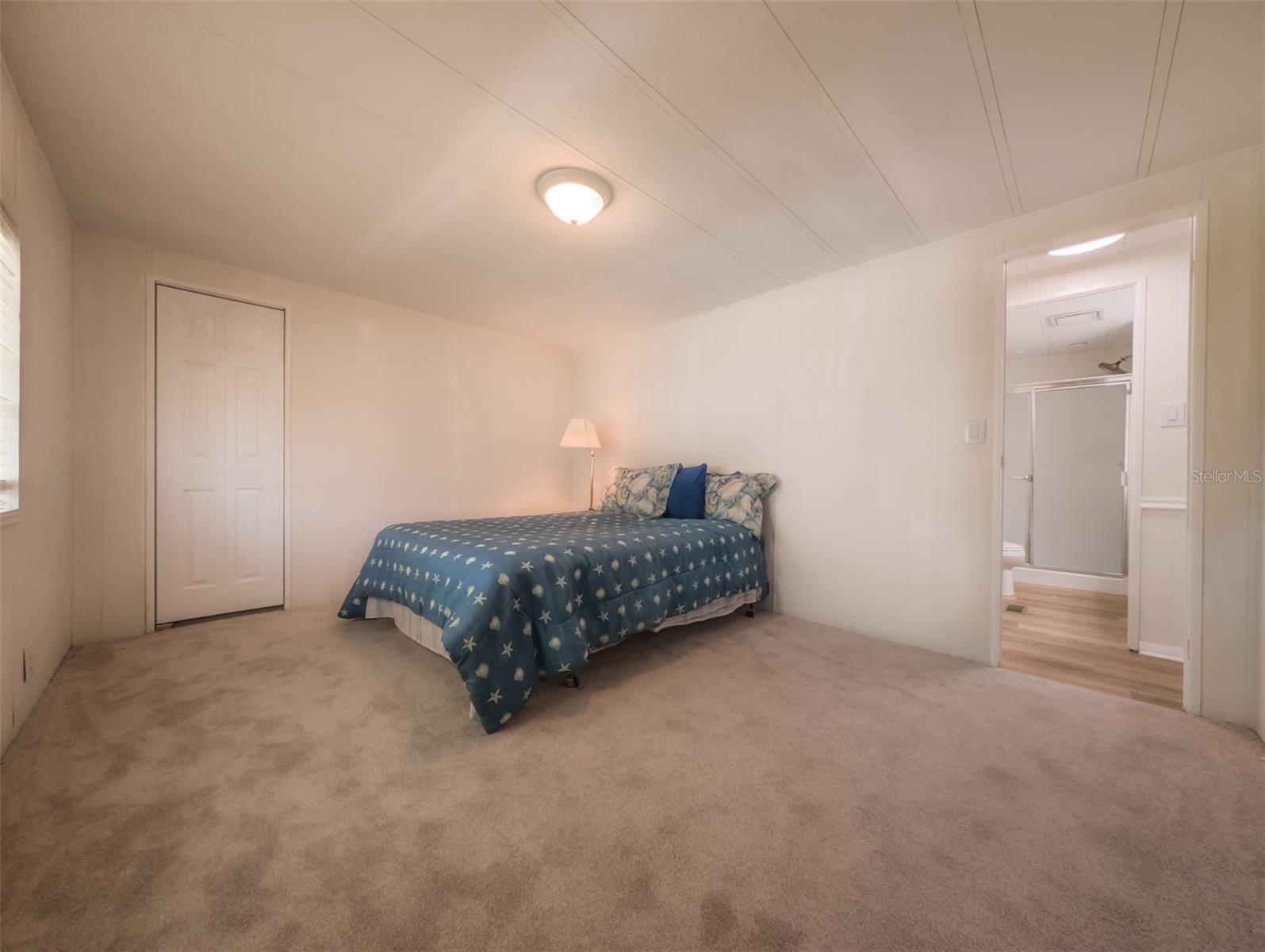 TARPON SHORES MOBILE HOME VILLASGE - Residential