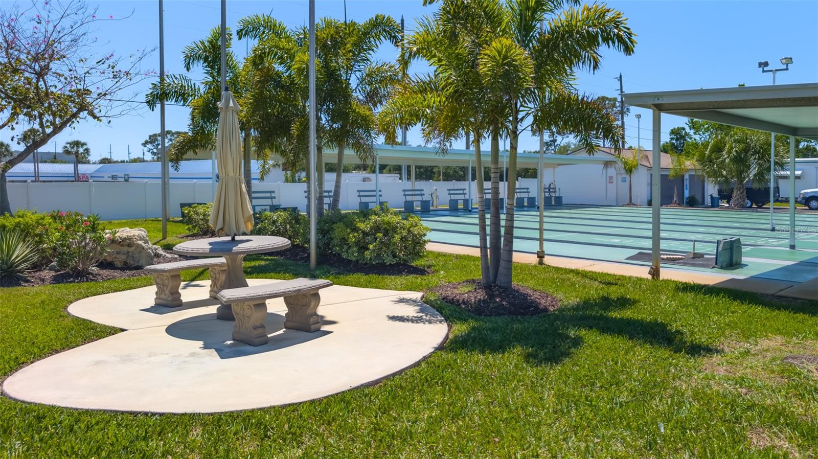 TARPON SHORES MOBILE HOME VILLASGE - Residential