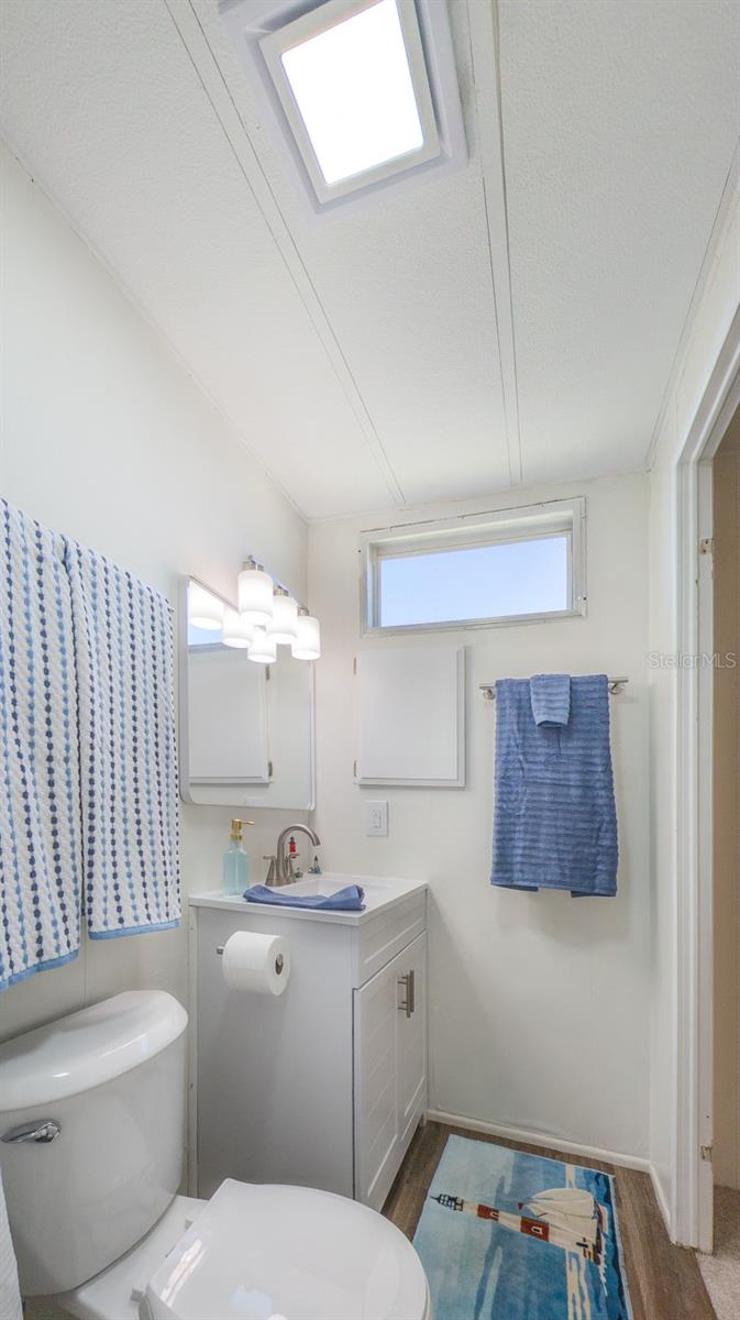 TARPON SHORES MOBILE HOME VILLASGE - Residential