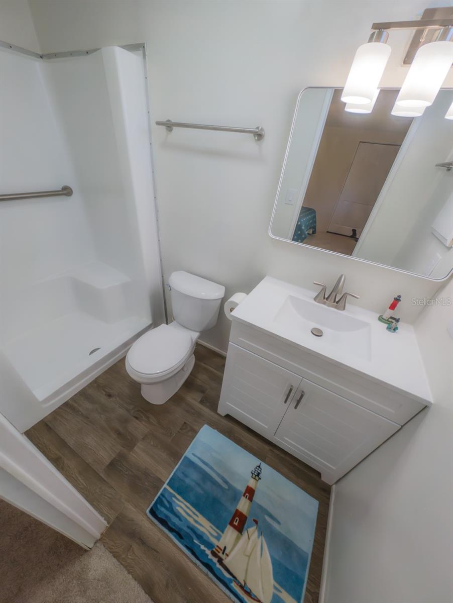 TARPON SHORES MOBILE HOME VILLASGE - Residential