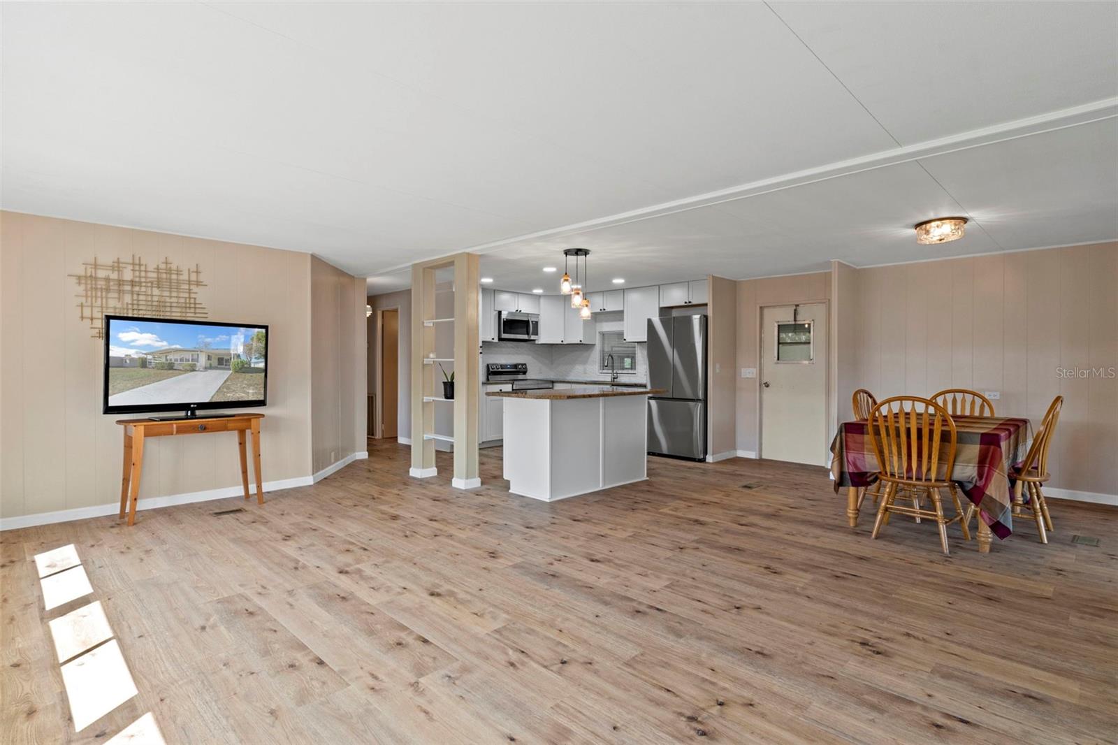 7409 EASTERN CIRCLE DRIVE