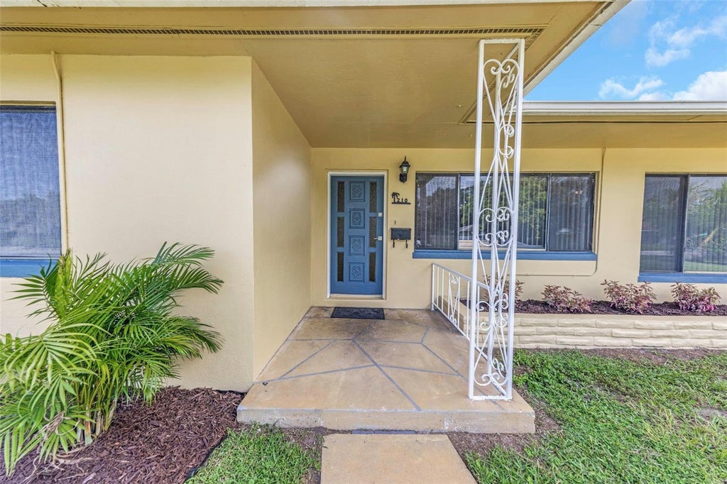 Photo of 210 S Saturn Avenue, Clearwater, FL 33755 (MLS # TB8548626)