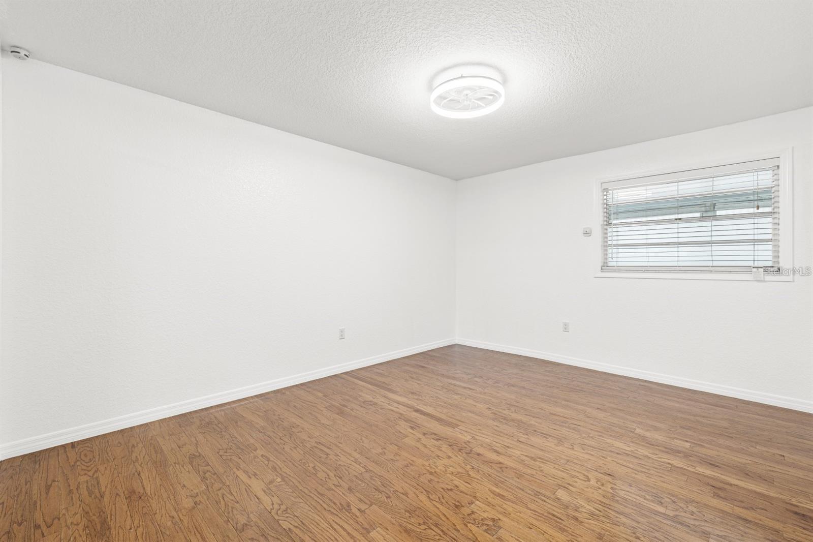 TOWN APTS CONDO - Residential