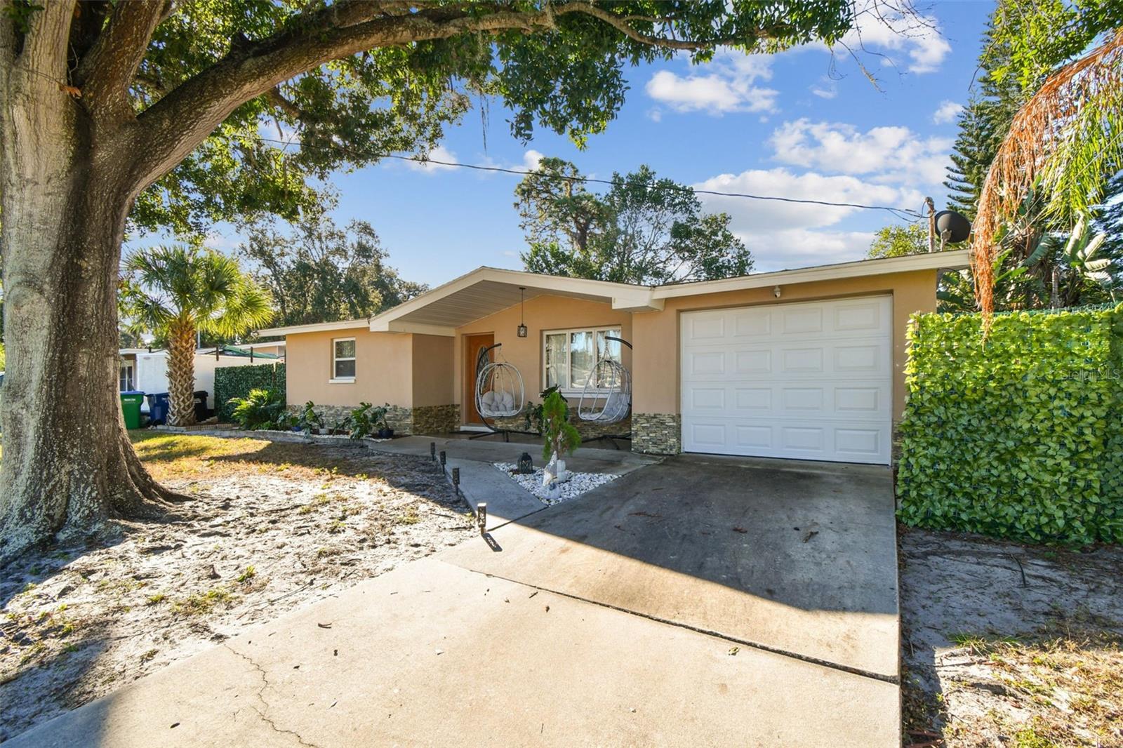 LAKE SHORE ESTATES 1ST ADD - Residential