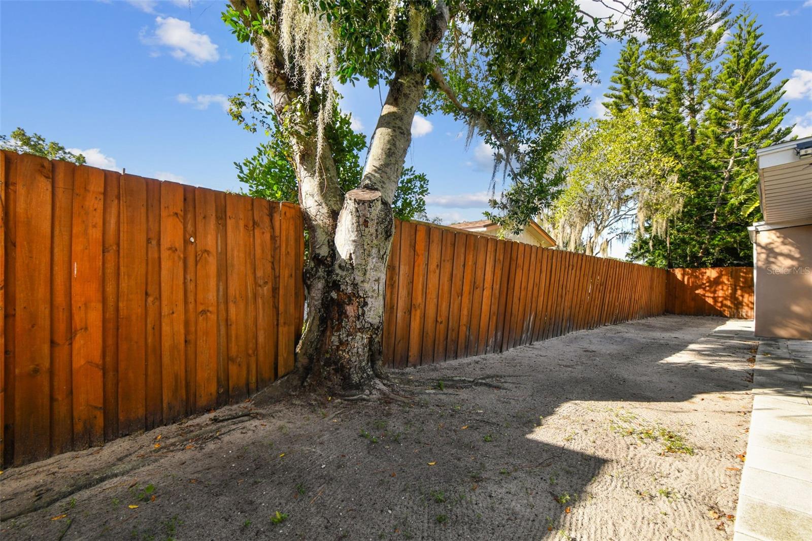 LAKE SHORE ESTATES 1ST ADD - Residential