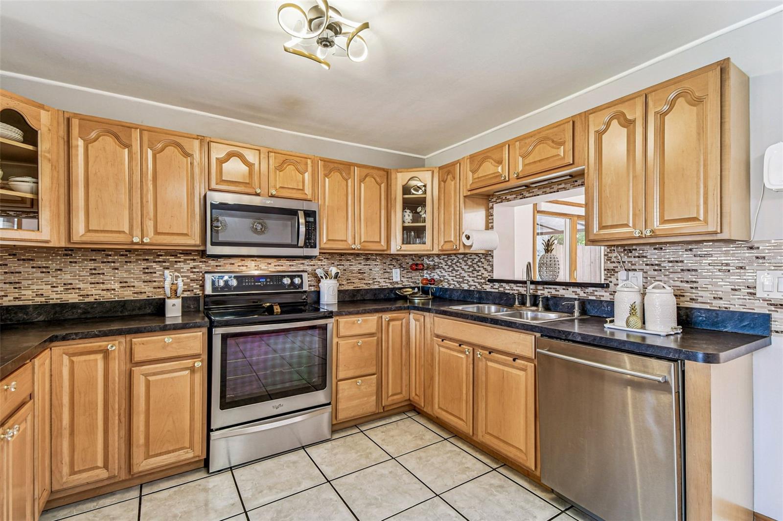 LAKE SHORE ESTATES 1ST ADD - Residential