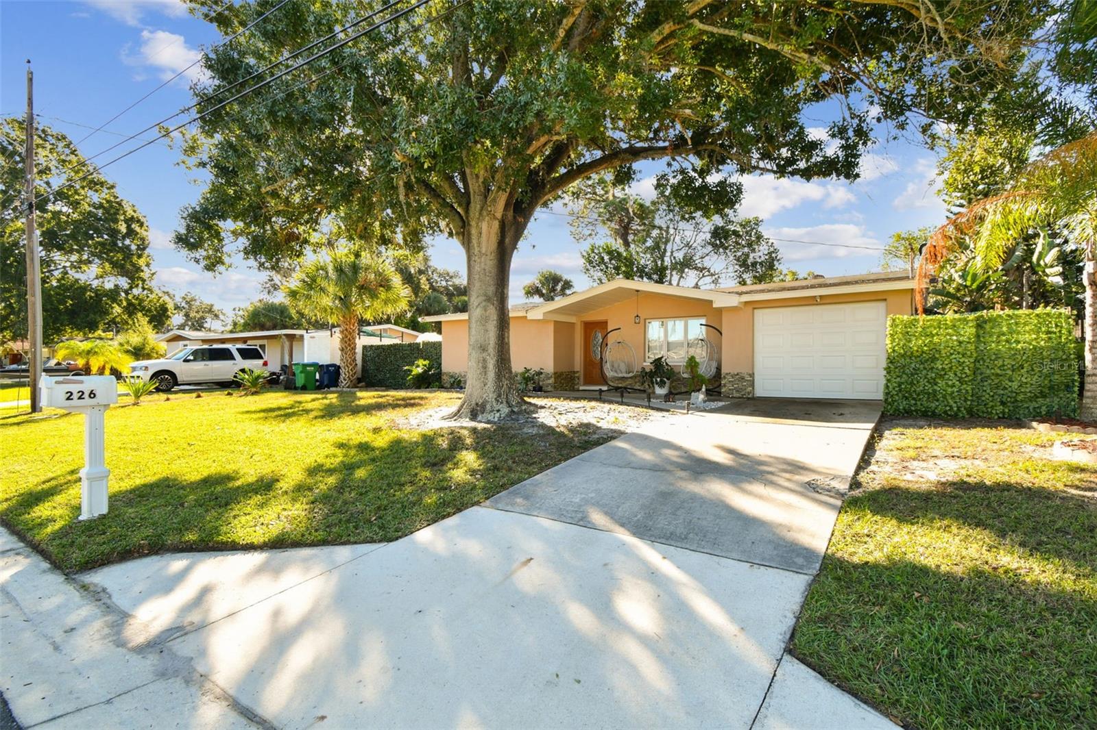 LAKE SHORE ESTATES 1ST ADD - Residential