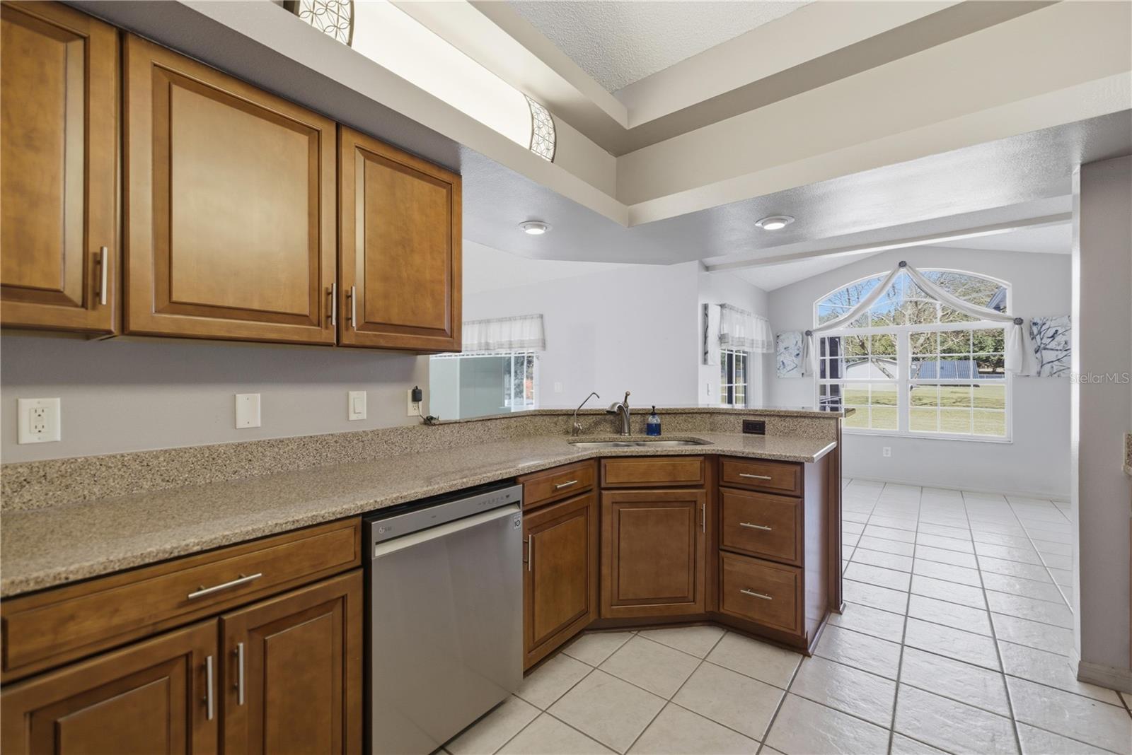 RAINBOW LAKES ESTATE - Residential