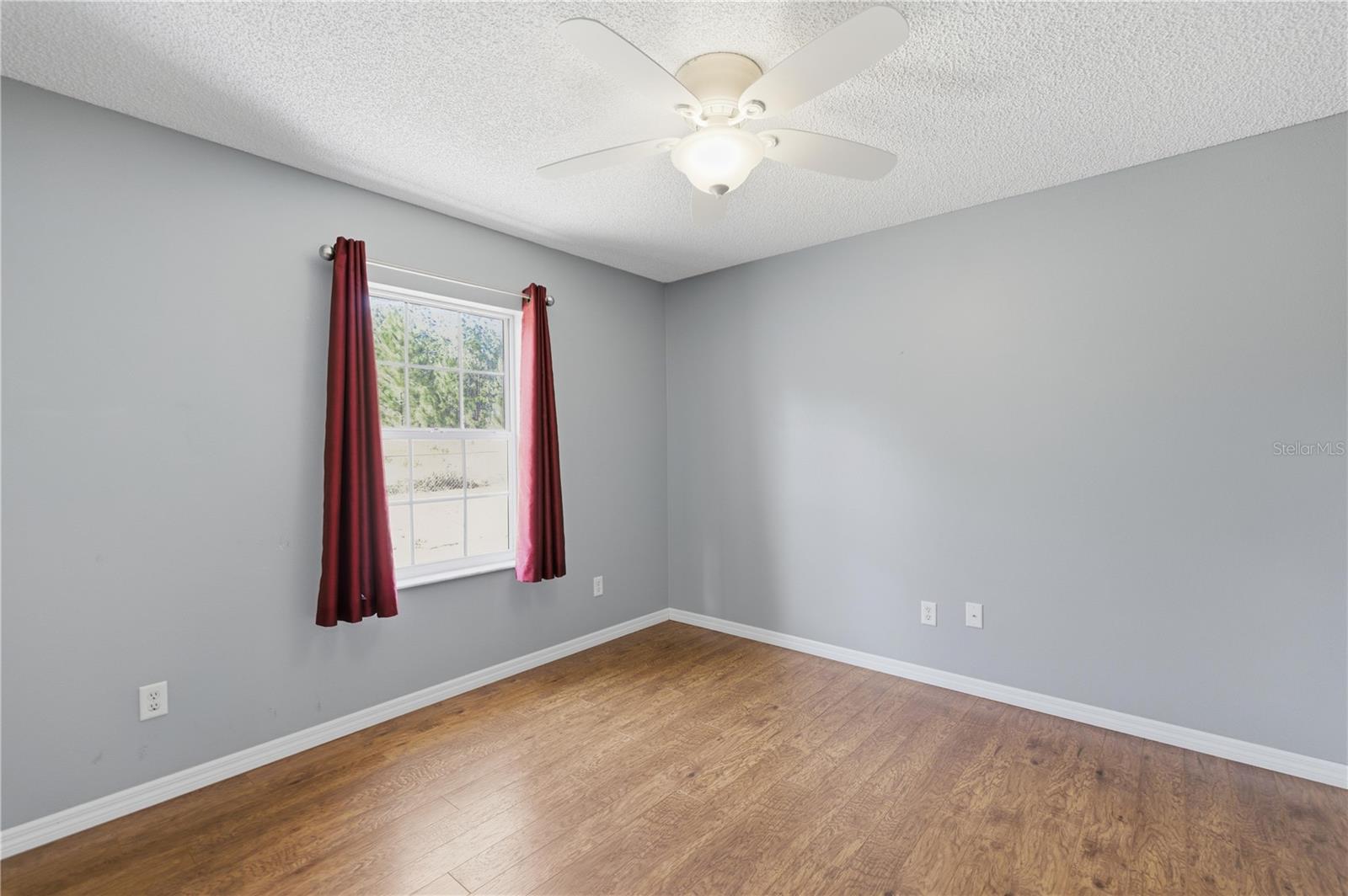 RAINBOW LAKES ESTATE - Residential