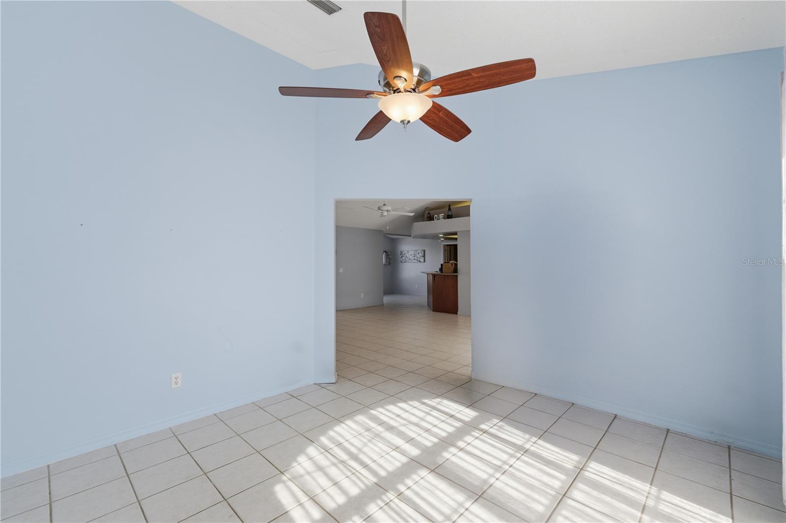 RAINBOW LAKES ESTATE - Residential