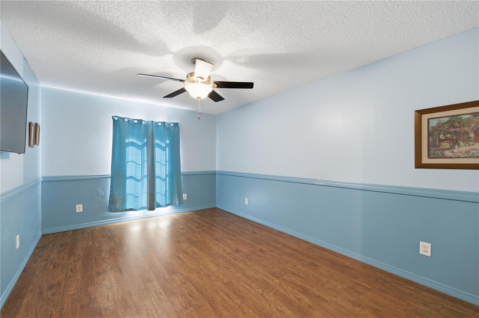 RAINBOW LAKES ESTATE - Residential