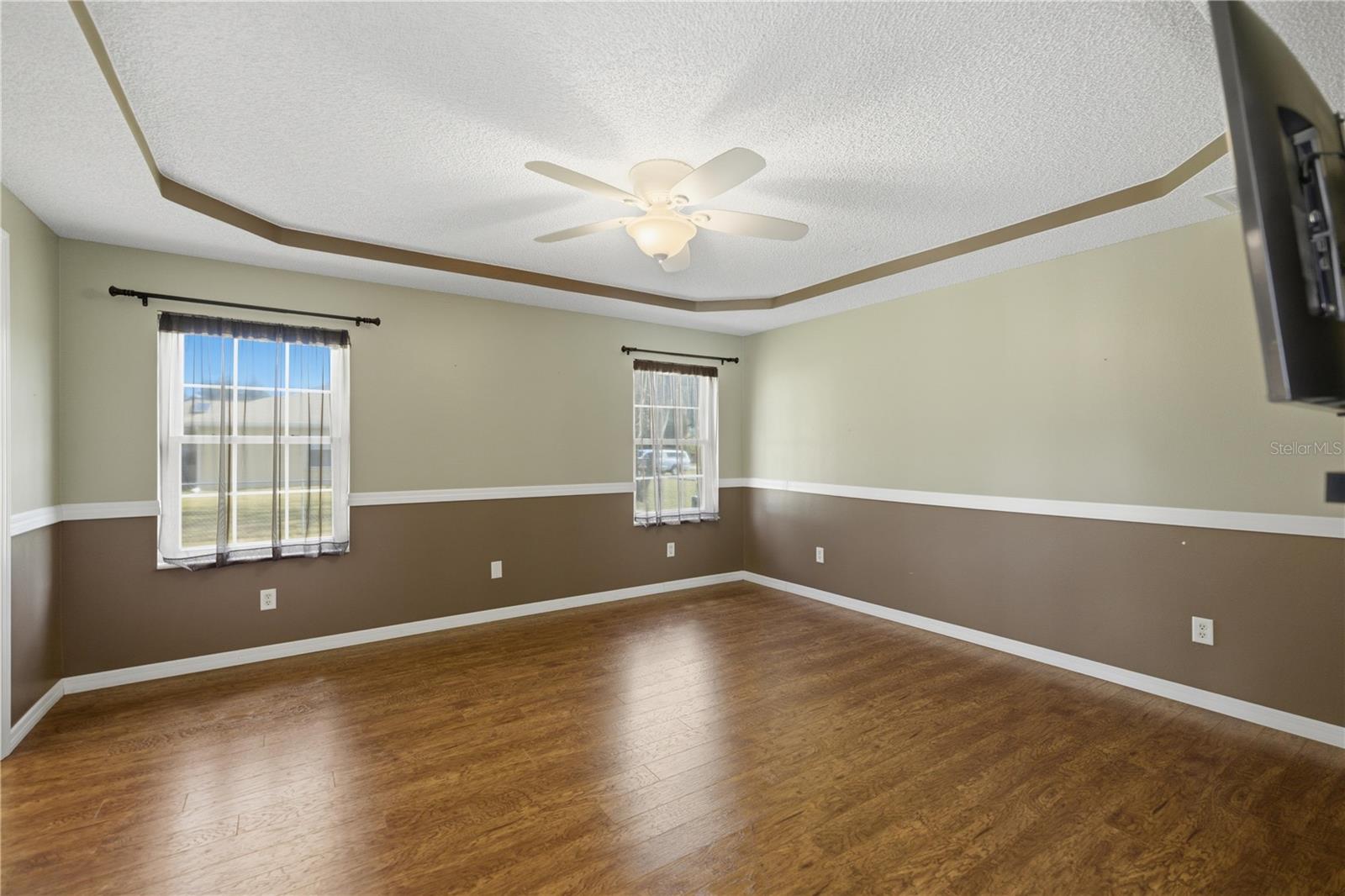 RAINBOW LAKES ESTATE - Residential