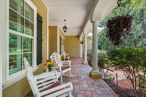 A home in DELAND