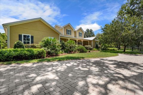 A home in DELAND