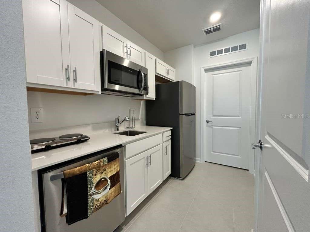 WELLNESS RDG PH 1-B - Residential Lease