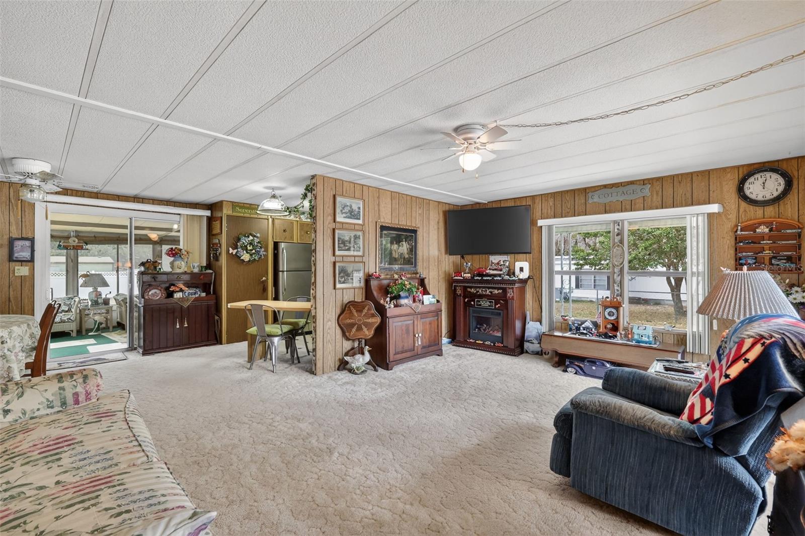 MOBILE HOME MEADOWS - Residential