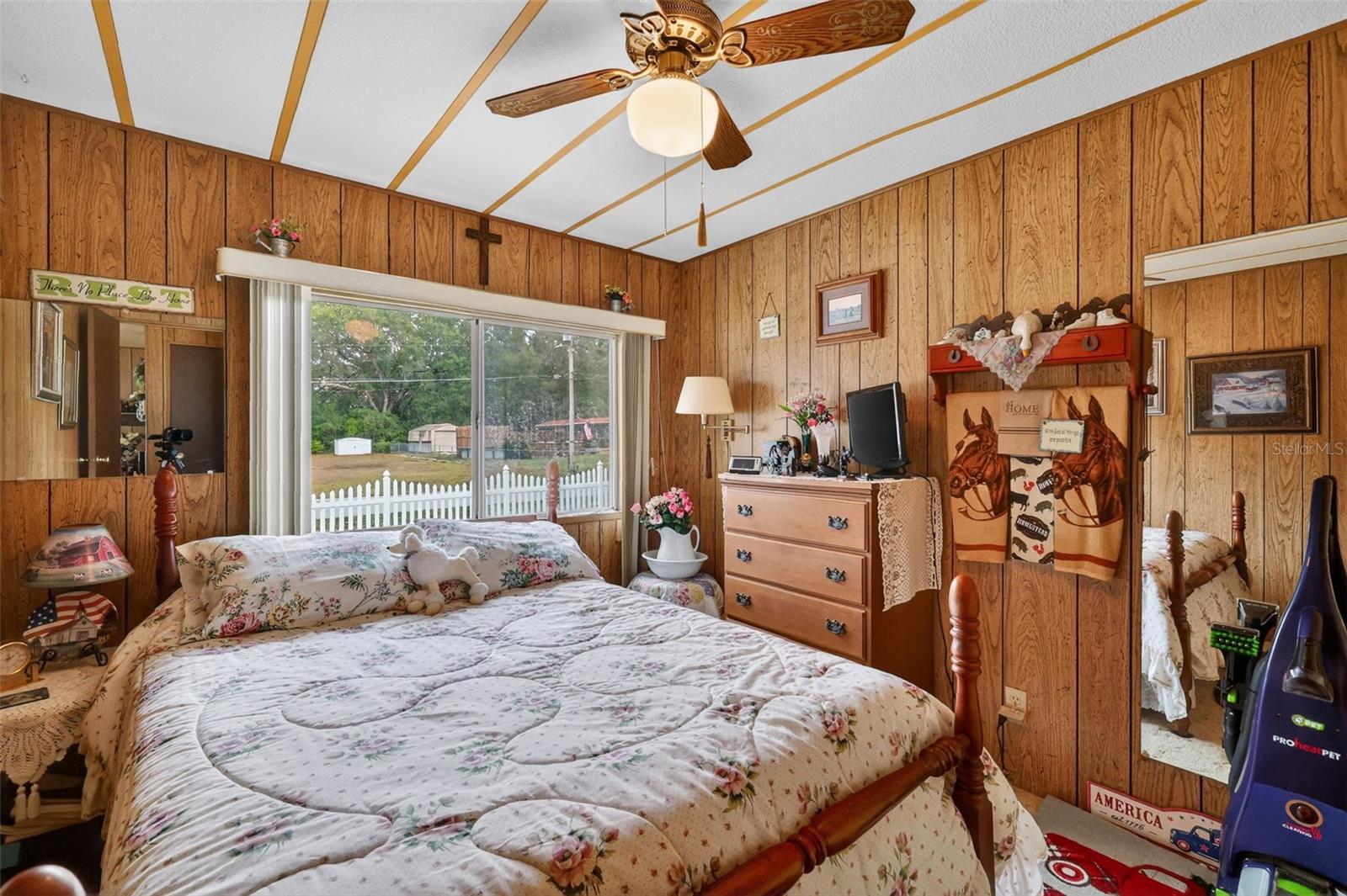 MOBILE HOME MEADOWS - Residential