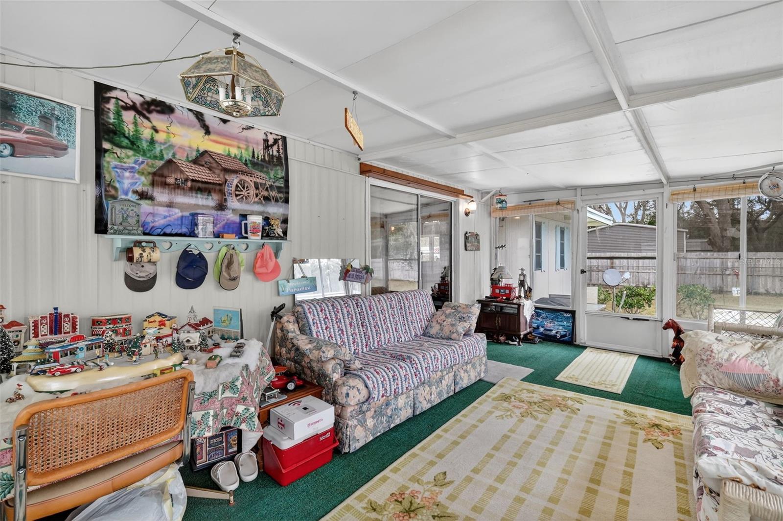 MOBILE HOME MEADOWS - Residential