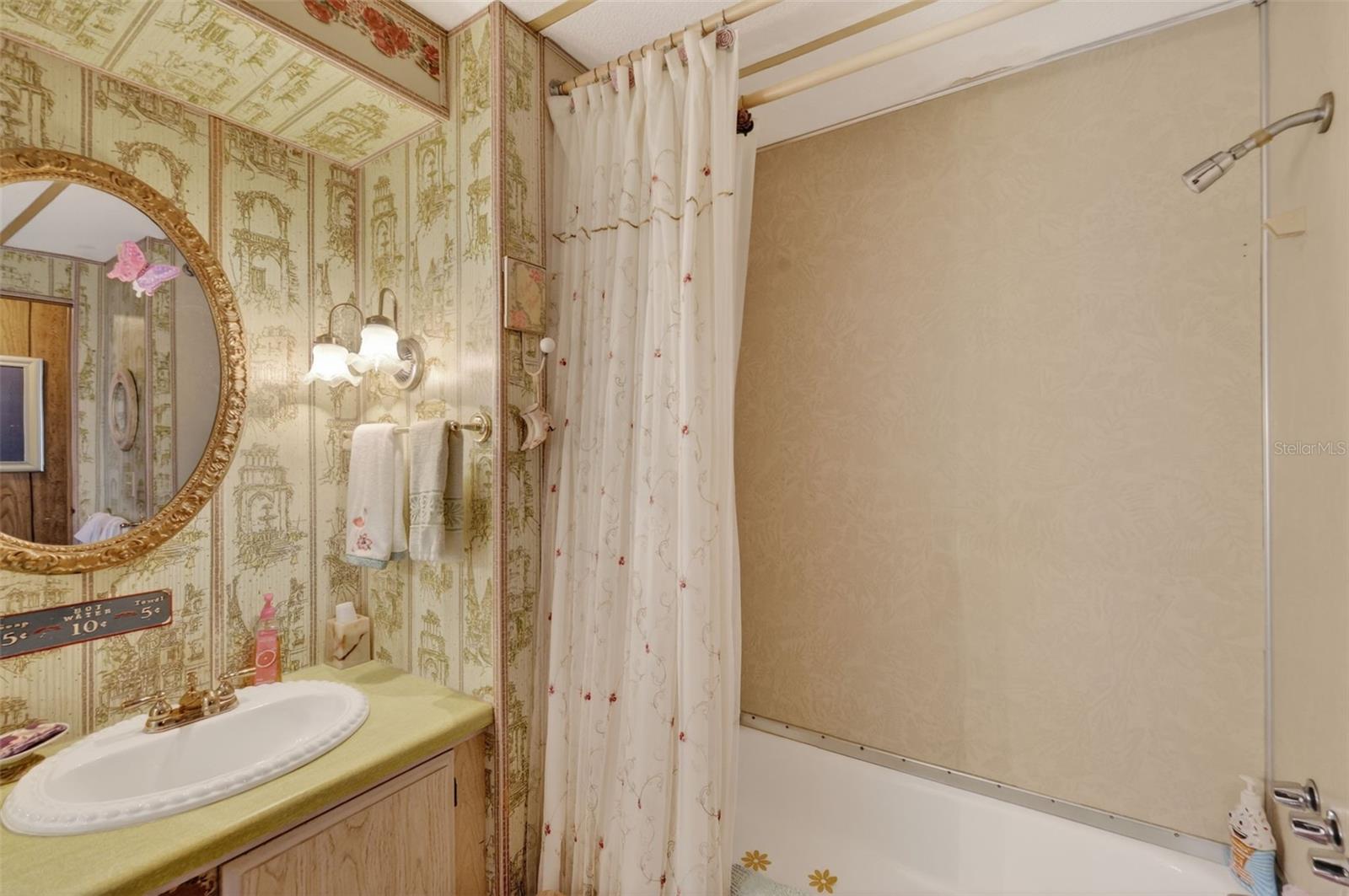 MOBILE HOME MEADOWS - Residential