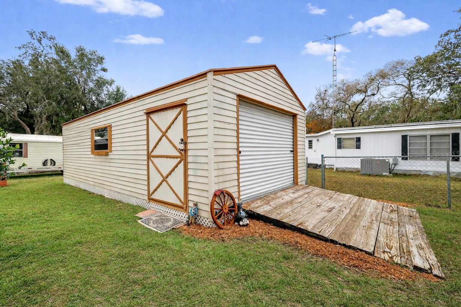 MOBILE HOME MEADOWS - Residential