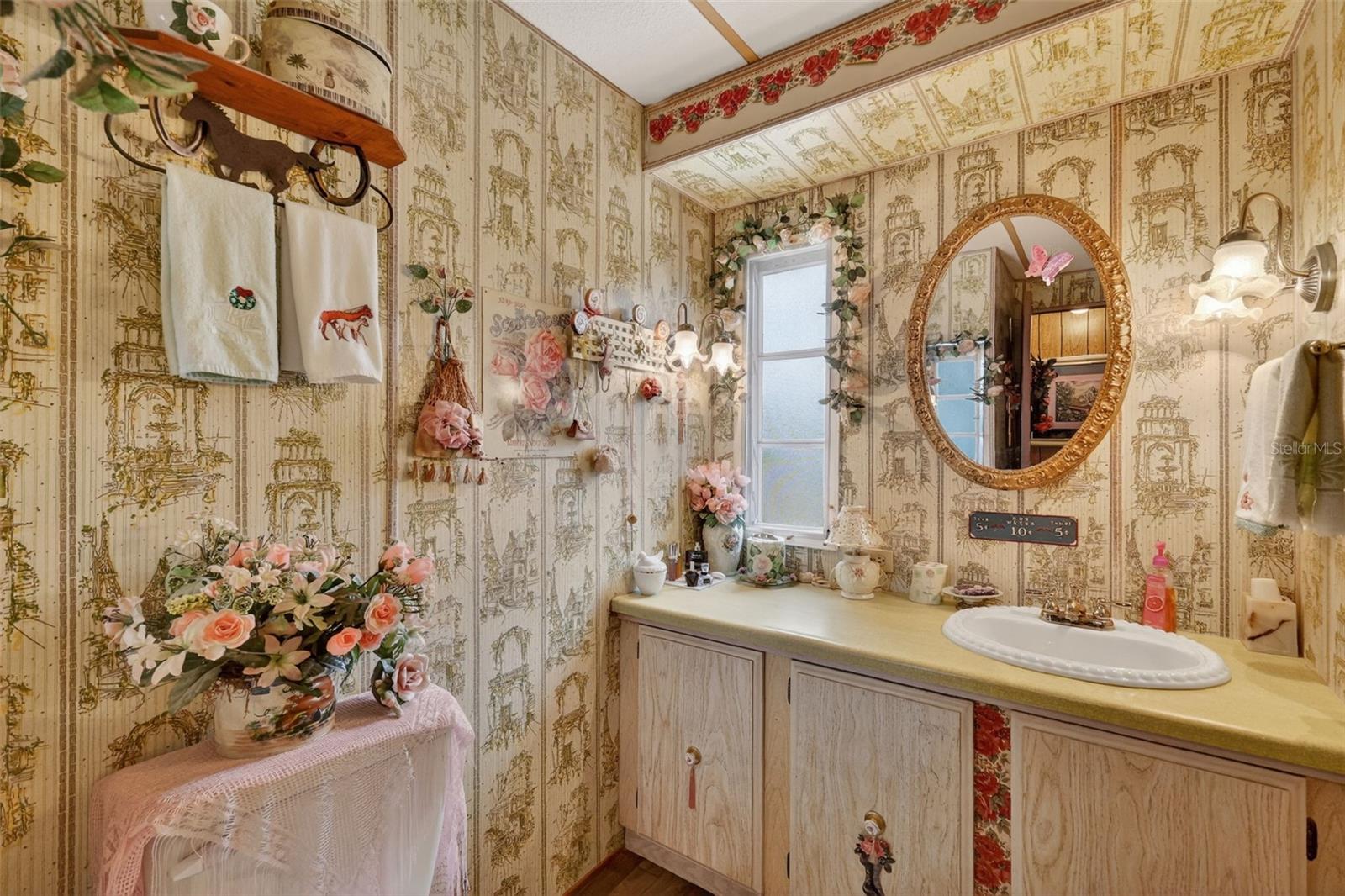 MOBILE HOME MEADOWS - Residential