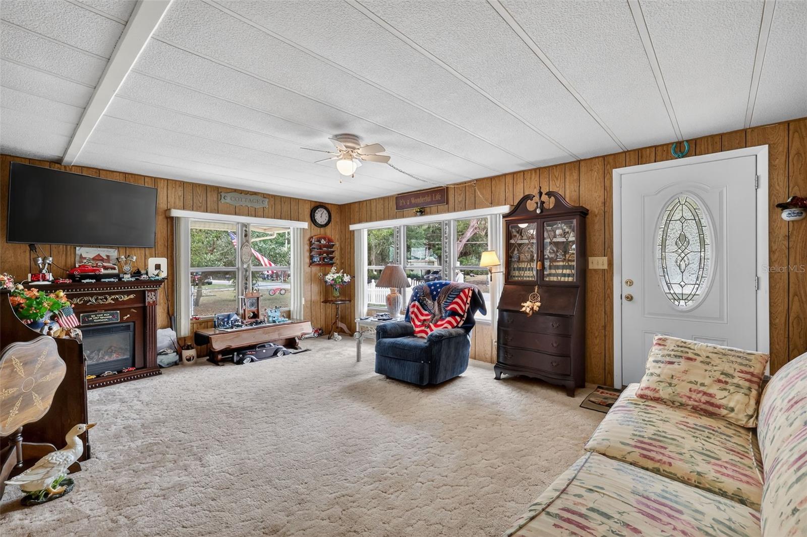 MOBILE HOME MEADOWS - Residential