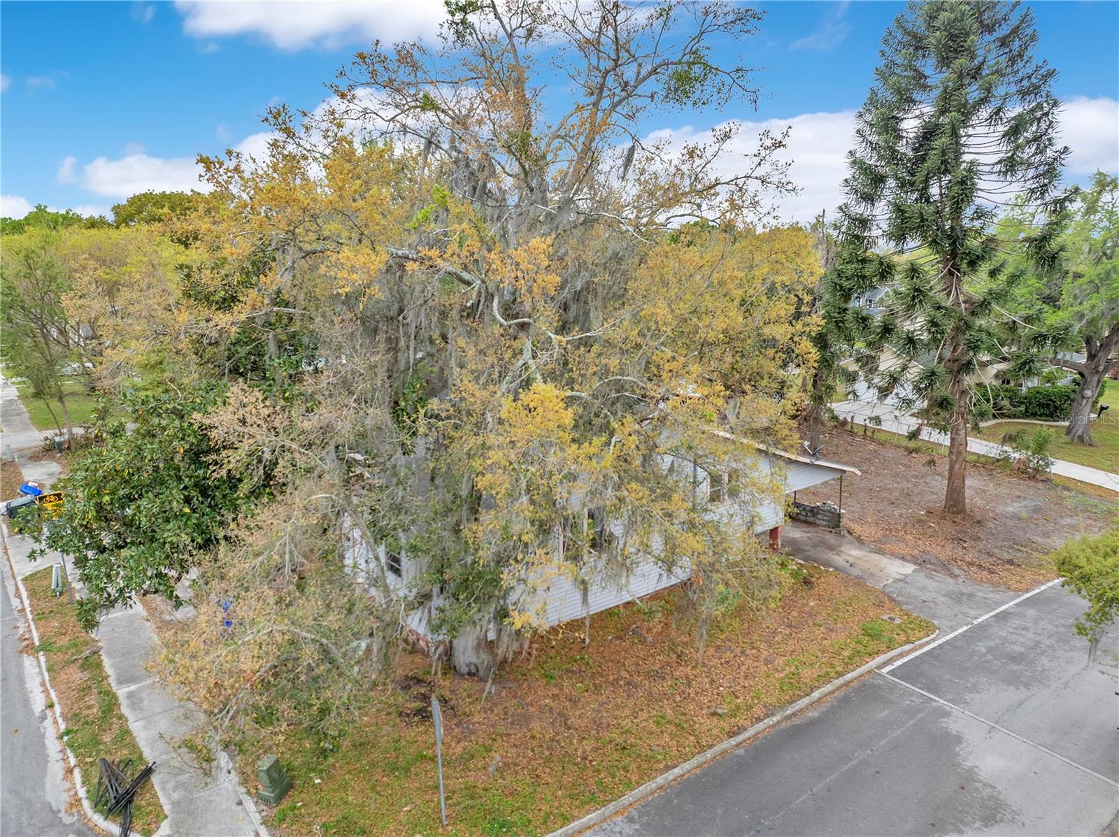 703 S NEW YORK AVENUE