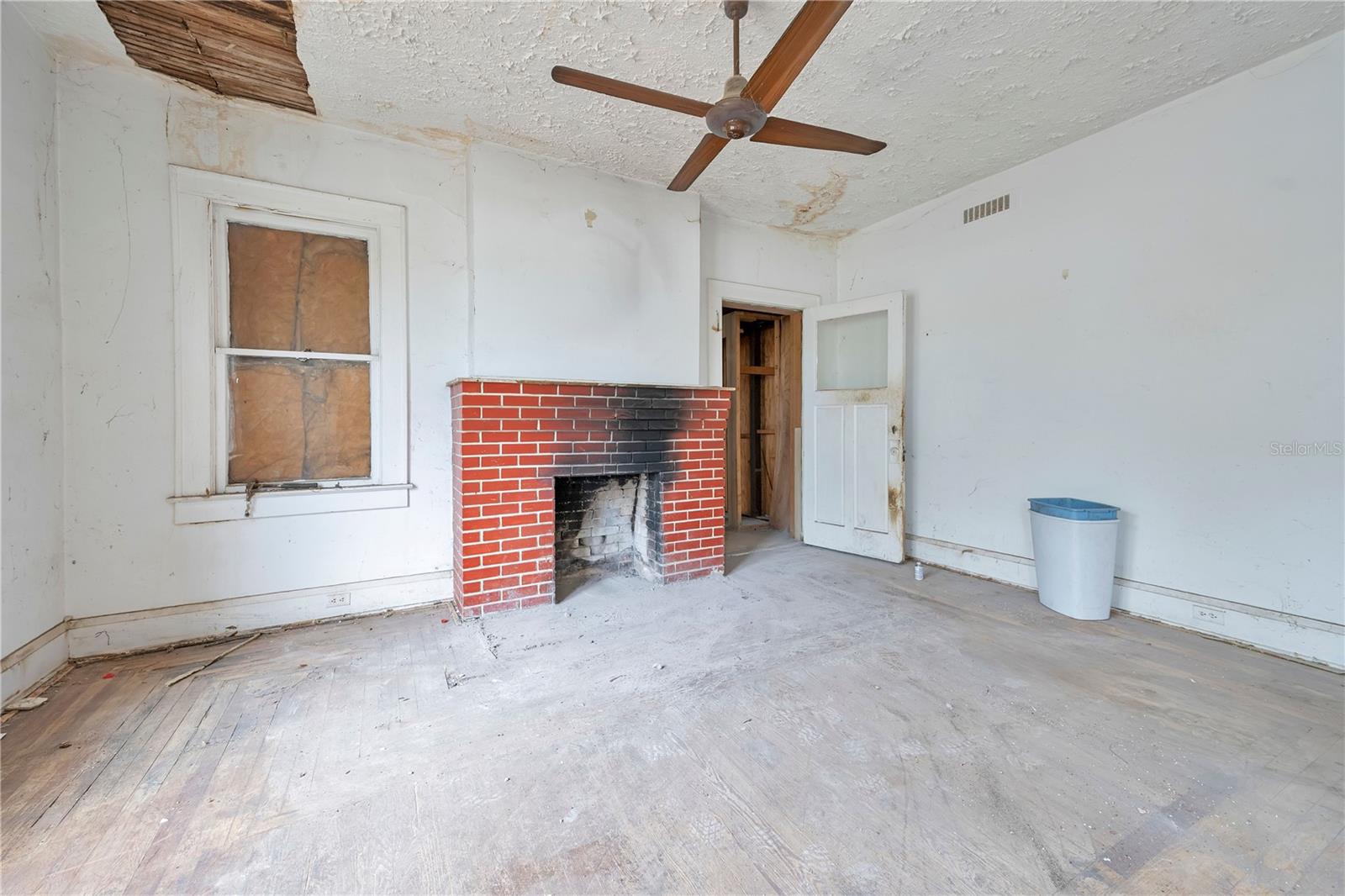 703 S NEW YORK AVENUE