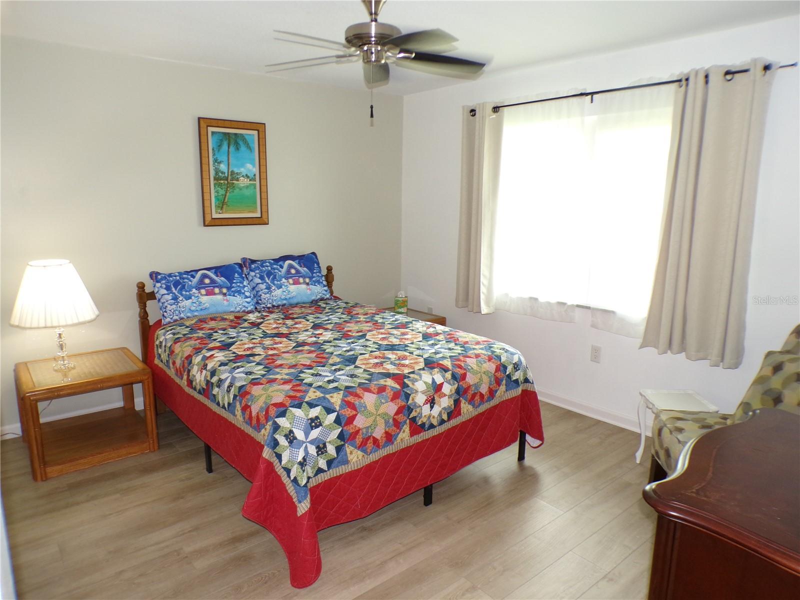 COUNTRY CLUB APTS - Residential