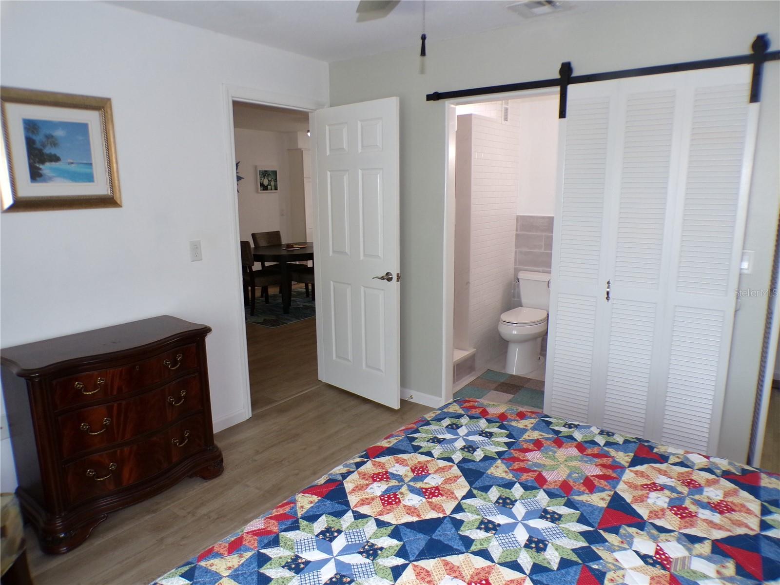 COUNTRY CLUB APTS - Residential
