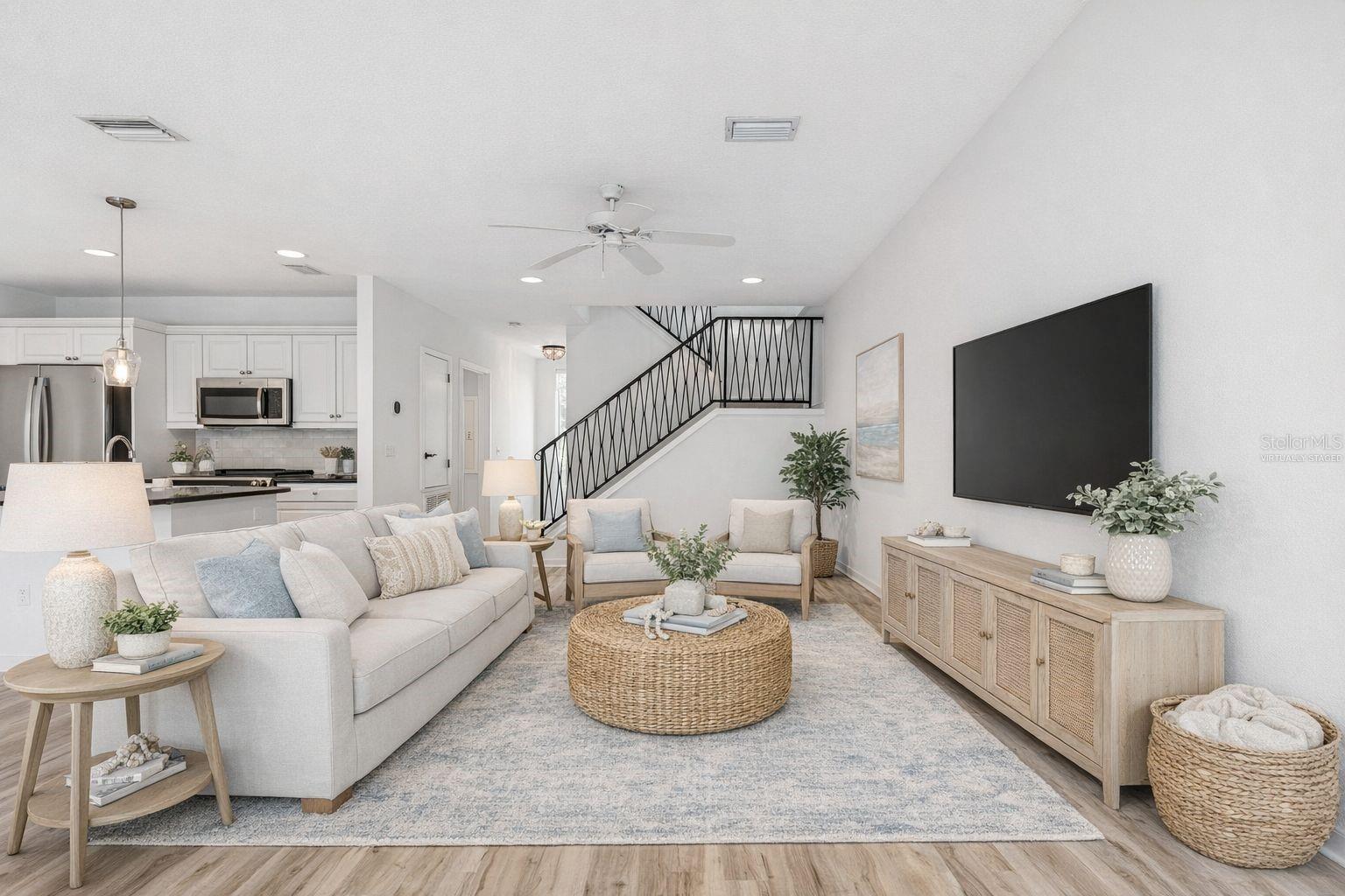 THE VILLAS ON LAUREL - Residential