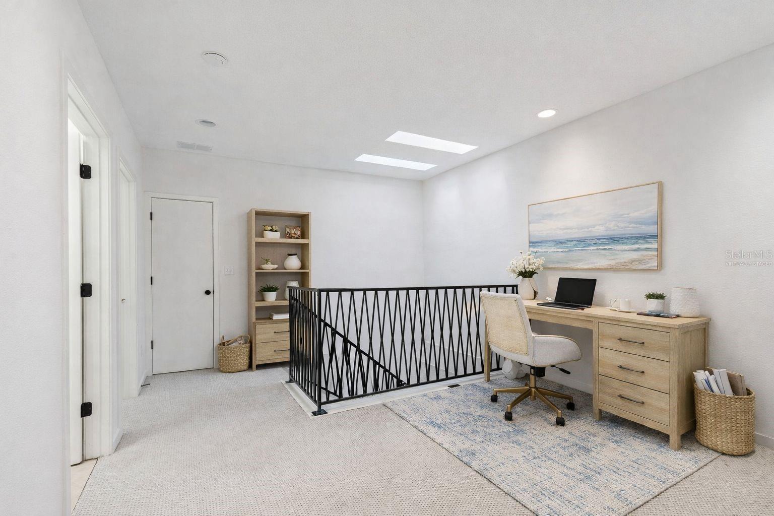 THE VILLAS ON LAUREL - Residential