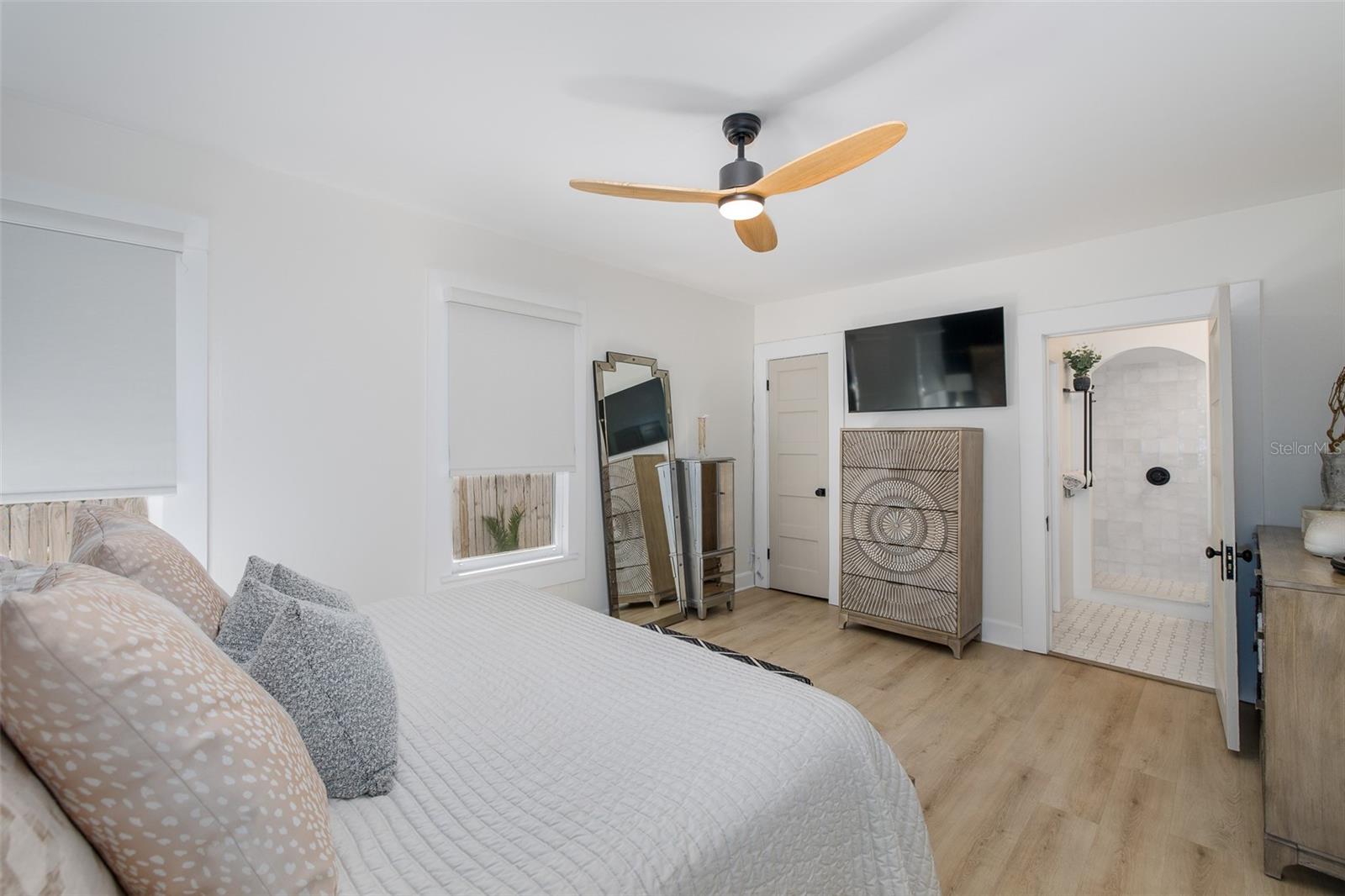 EVELYN CITY - Residential