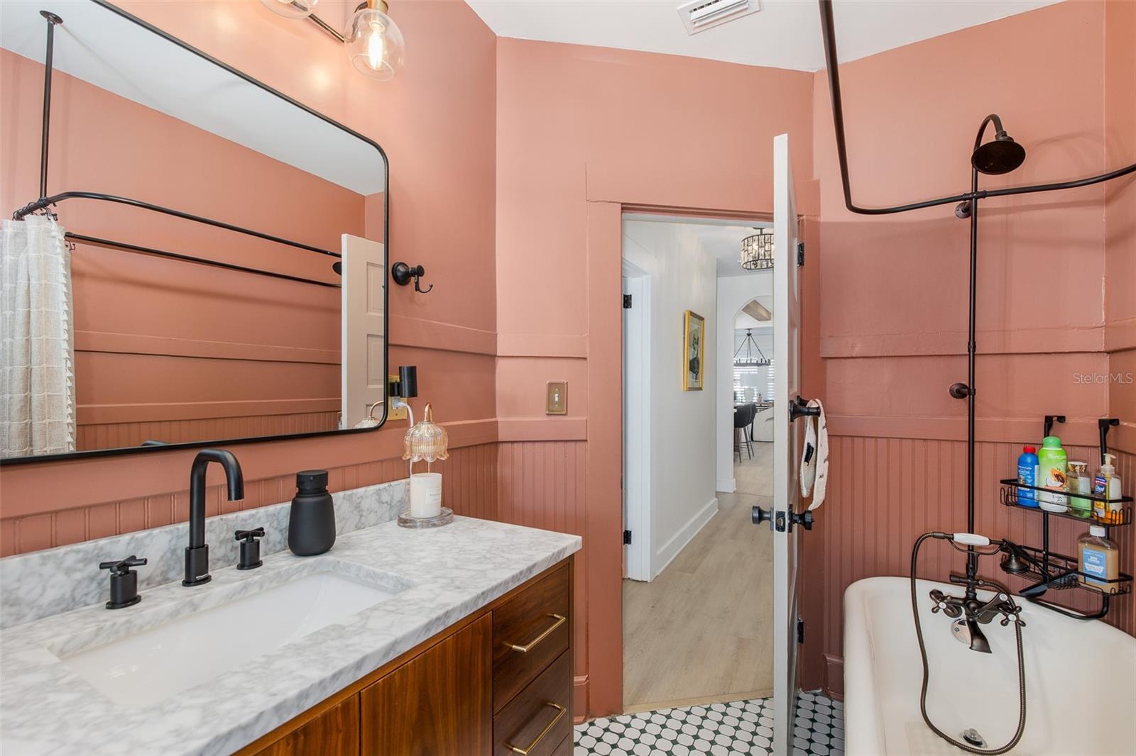 EVELYN CITY - Residential