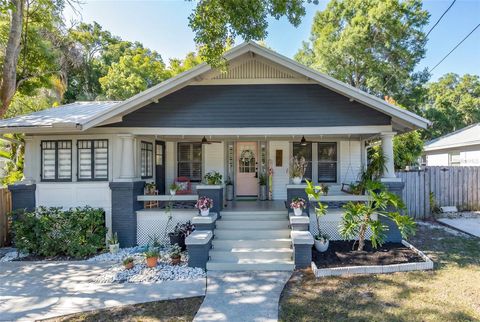 Photo of 909 E Crenshaw Street, Tampa, FL 33604 (MLS # W7885586)