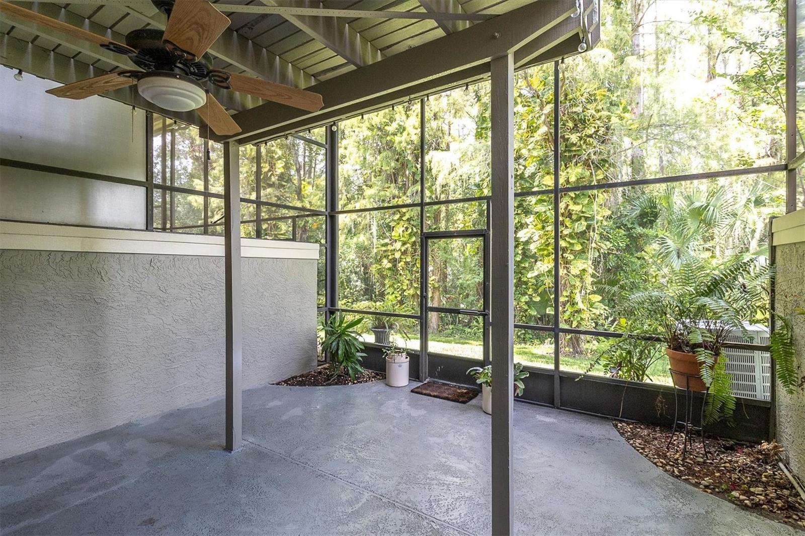 CARROLLWOOD VILLAGE PH III - Residential