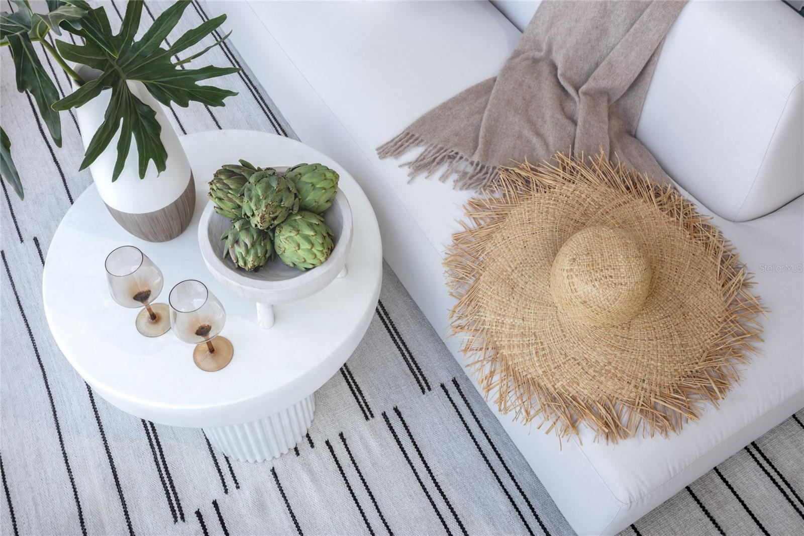 VILLA CAPRI - TI3 A CONDO - Residential