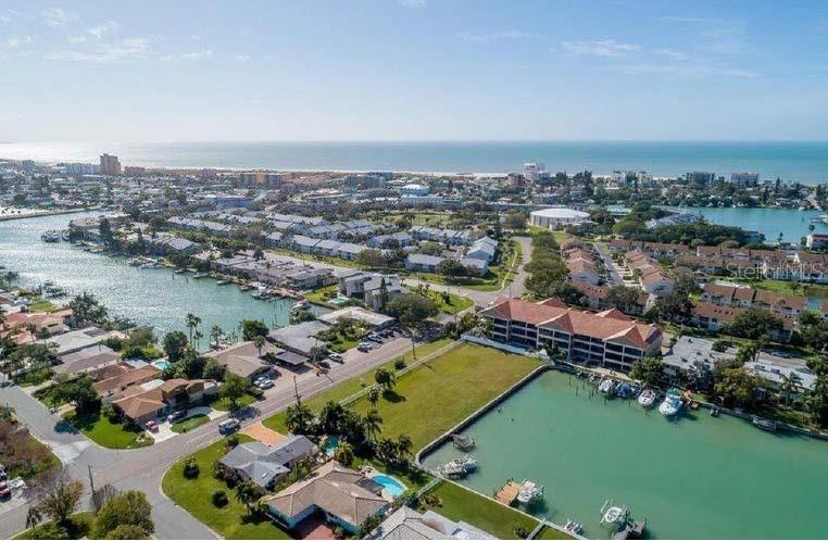 VILLA CAPRI - TI3 A CONDO - Residential