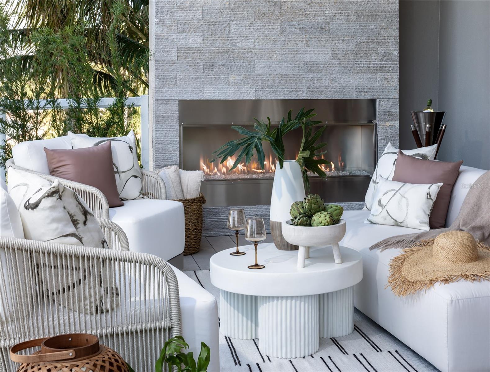 VILLA CAPRI - TI3 A CONDO - Residential