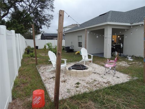 A home in POINCIANA