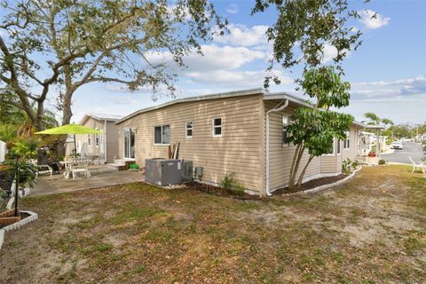 A home in PALM HARBOR