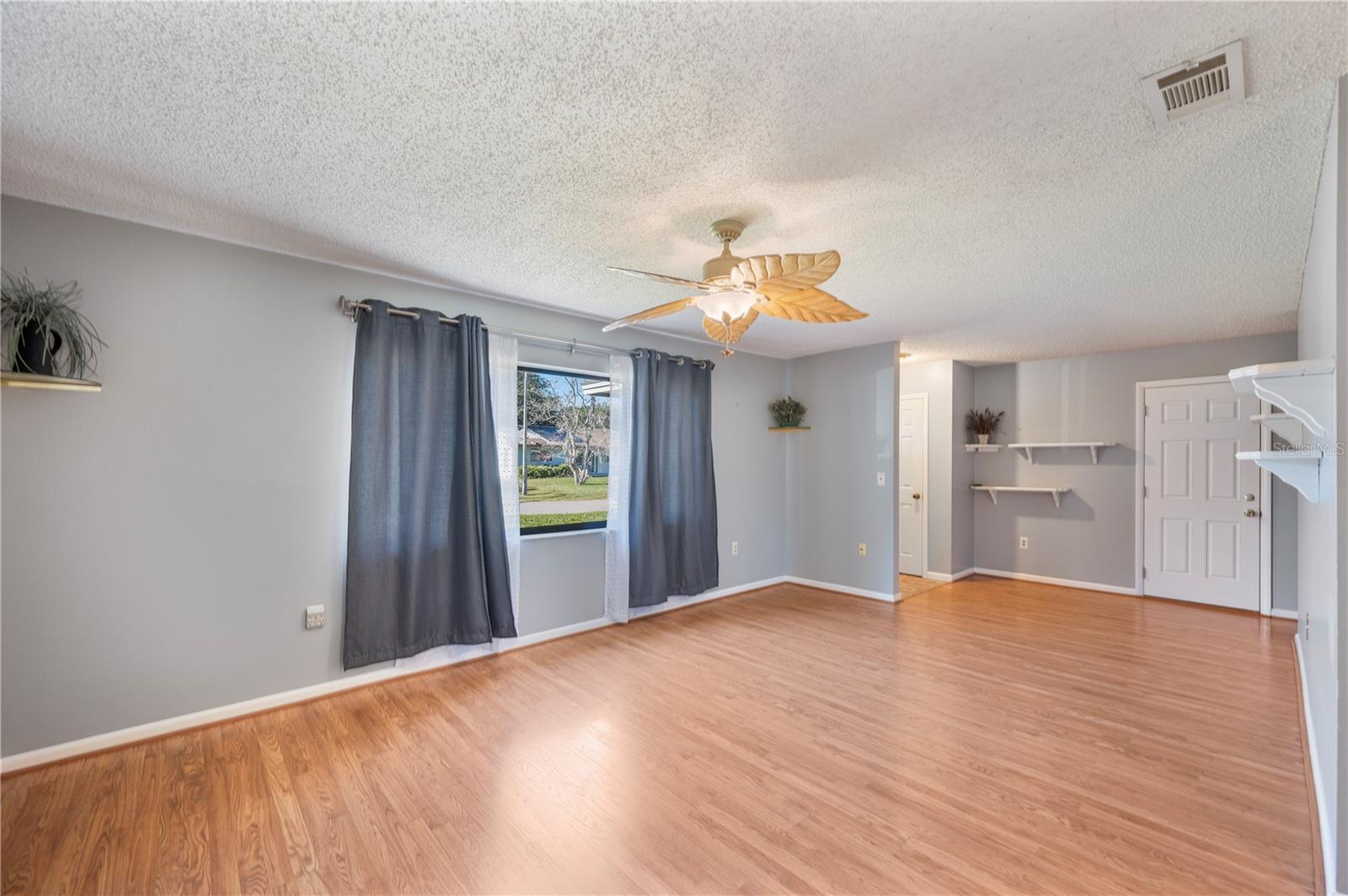 MEADOWS - Residential