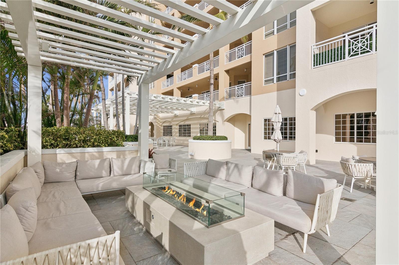 THE TOWER RESIDENCES - Residential