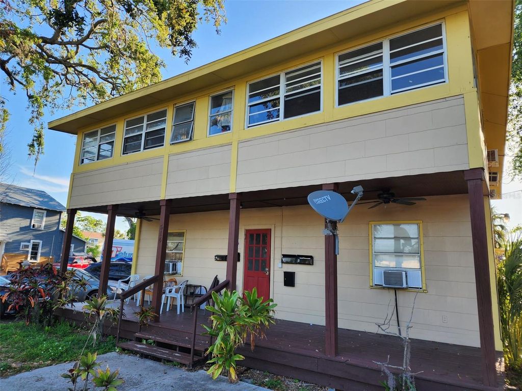 Photo of 516 7th Avenue W #1, Palmetto, FL 34221 (MLS # TB8401410)