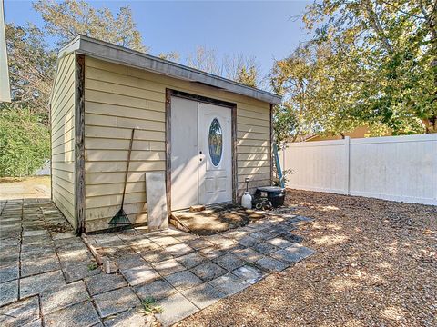 A home in APOPKA